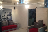 Продам двухкомнатную квартиру-люкс в Крыму (центр Феодосии).